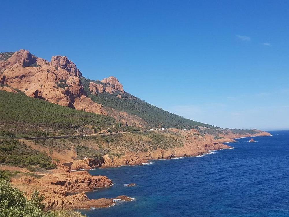 Village Cap Esterel, Piscine, Plage Saint-Raphaël Buitenkant foto