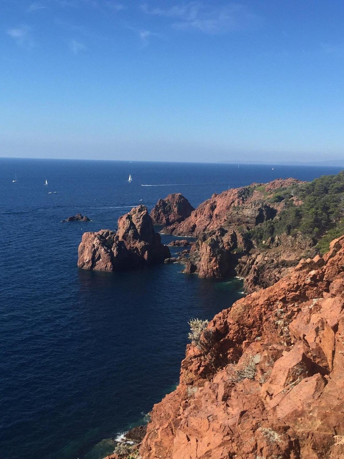 Village Cap Esterel, Piscine, Plage Saint-Raphaël Buitenkant foto