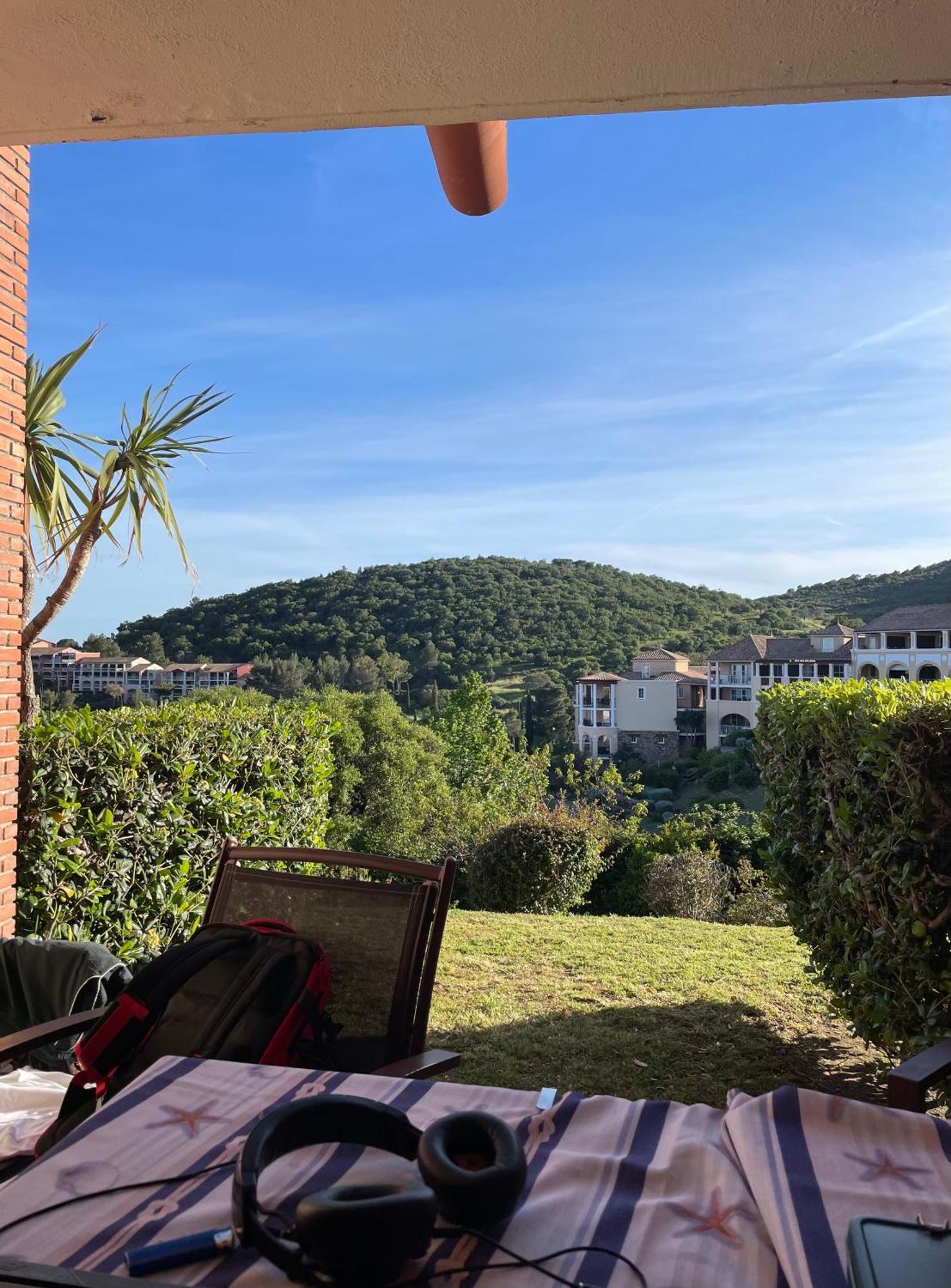 Village Cap Esterel, Piscine, Plage Saint-Raphaël Buitenkant foto