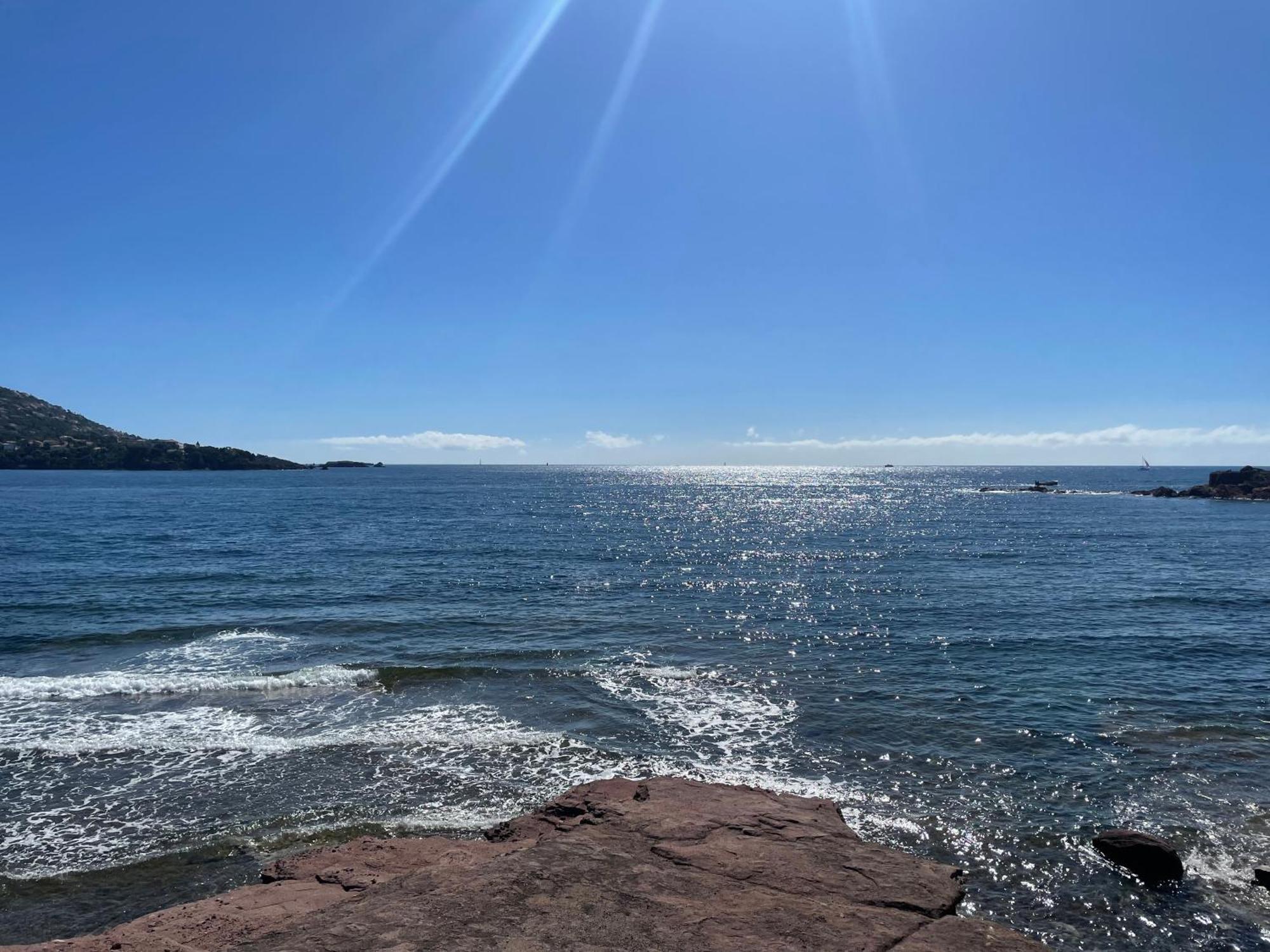 Village Cap Esterel, Piscine, Plage Saint-Raphaël Buitenkant foto