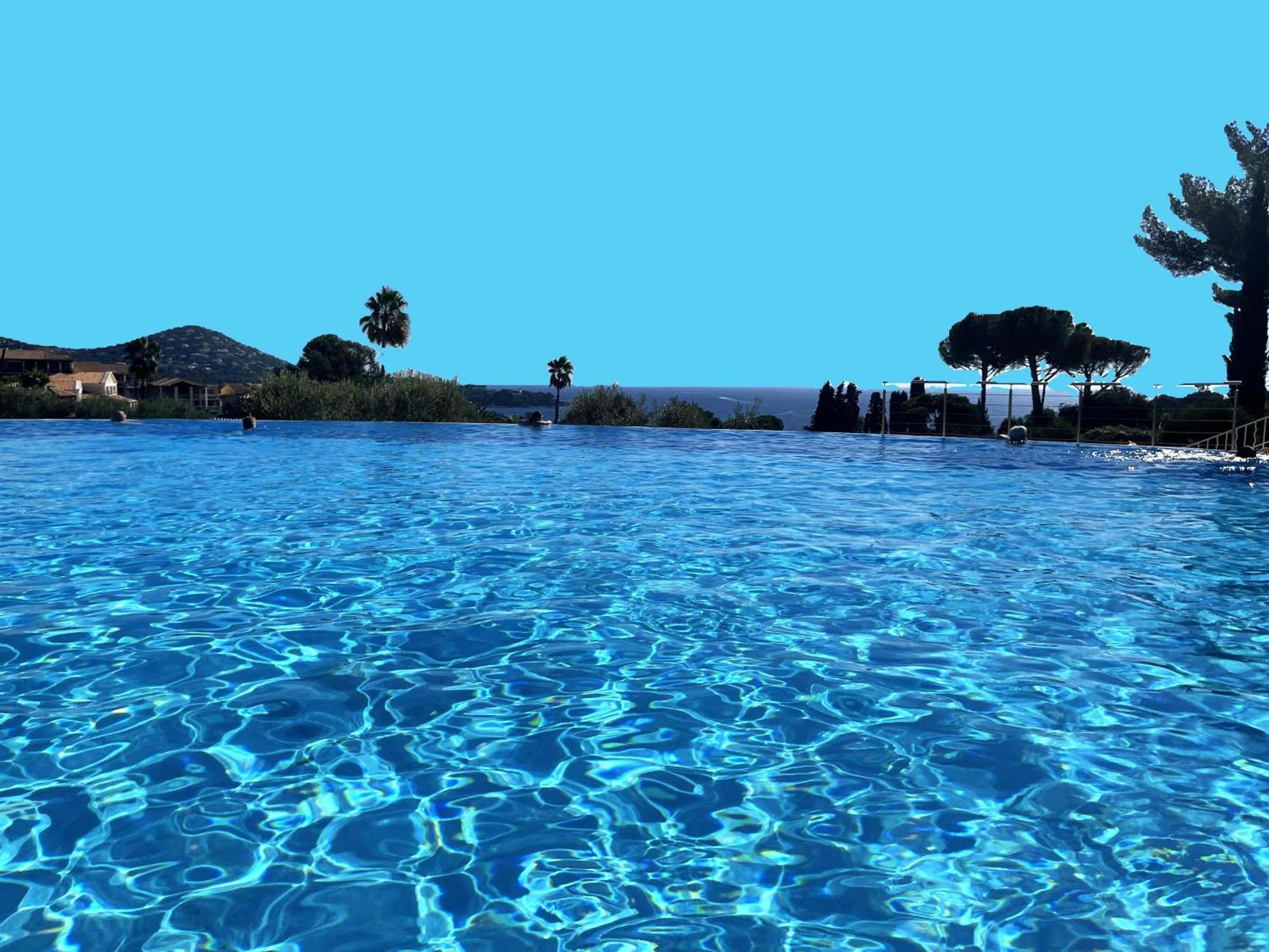 Village Cap Esterel, Piscine, Plage Saint-Raphaël Buitenkant foto