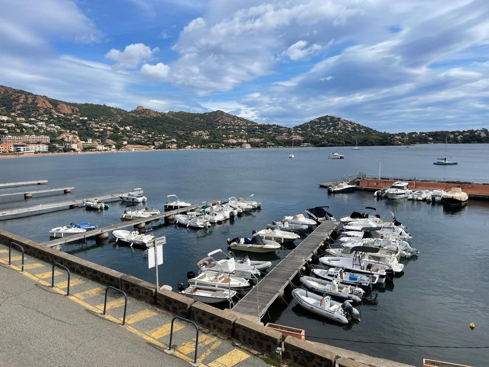 Village Cap Esterel, Piscine, Plage Saint-Raphaël Buitenkant foto
